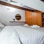 The Mirror Attic - Moscova Brera Milano