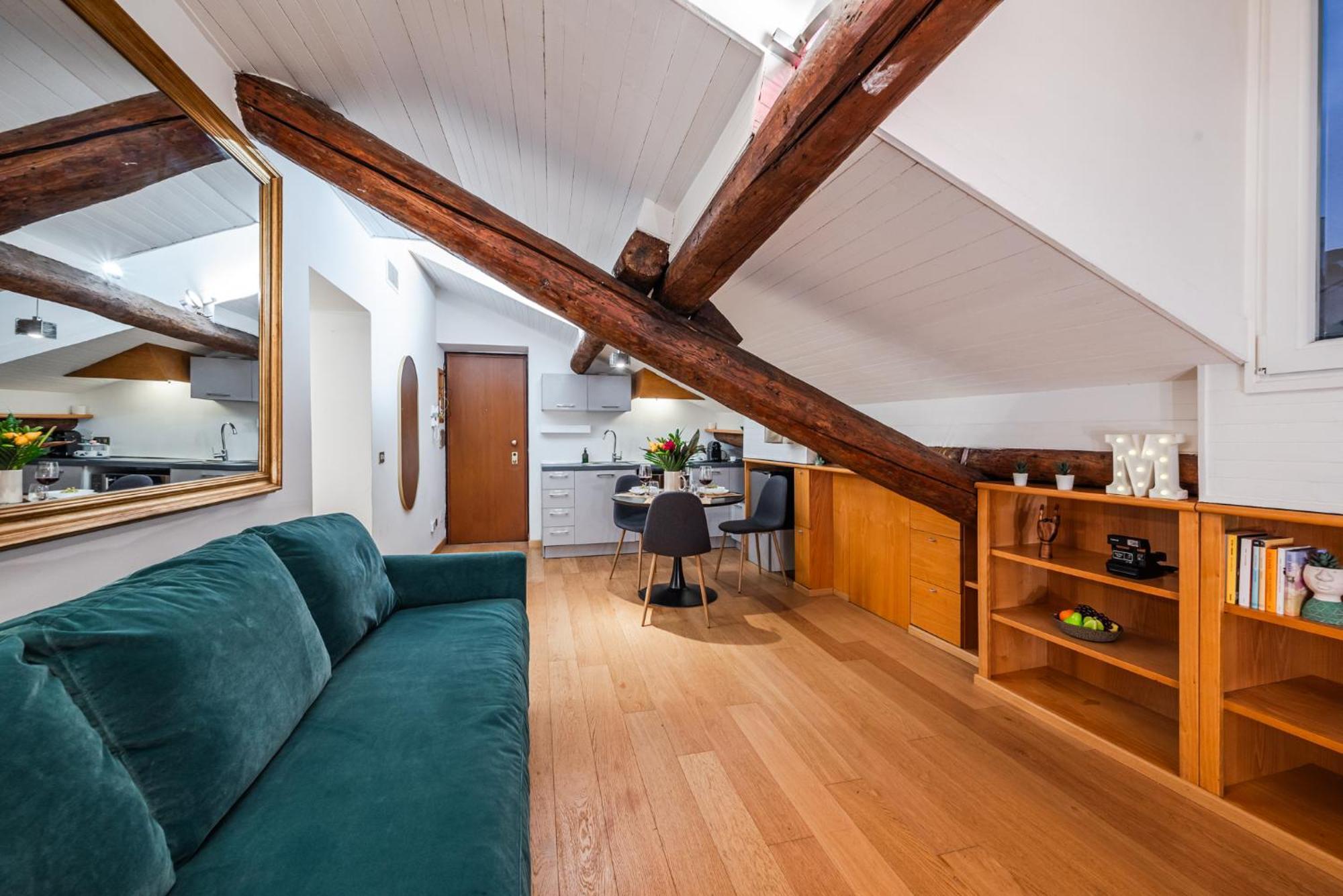 Apartment The Mirror Attic - Moscova Brera