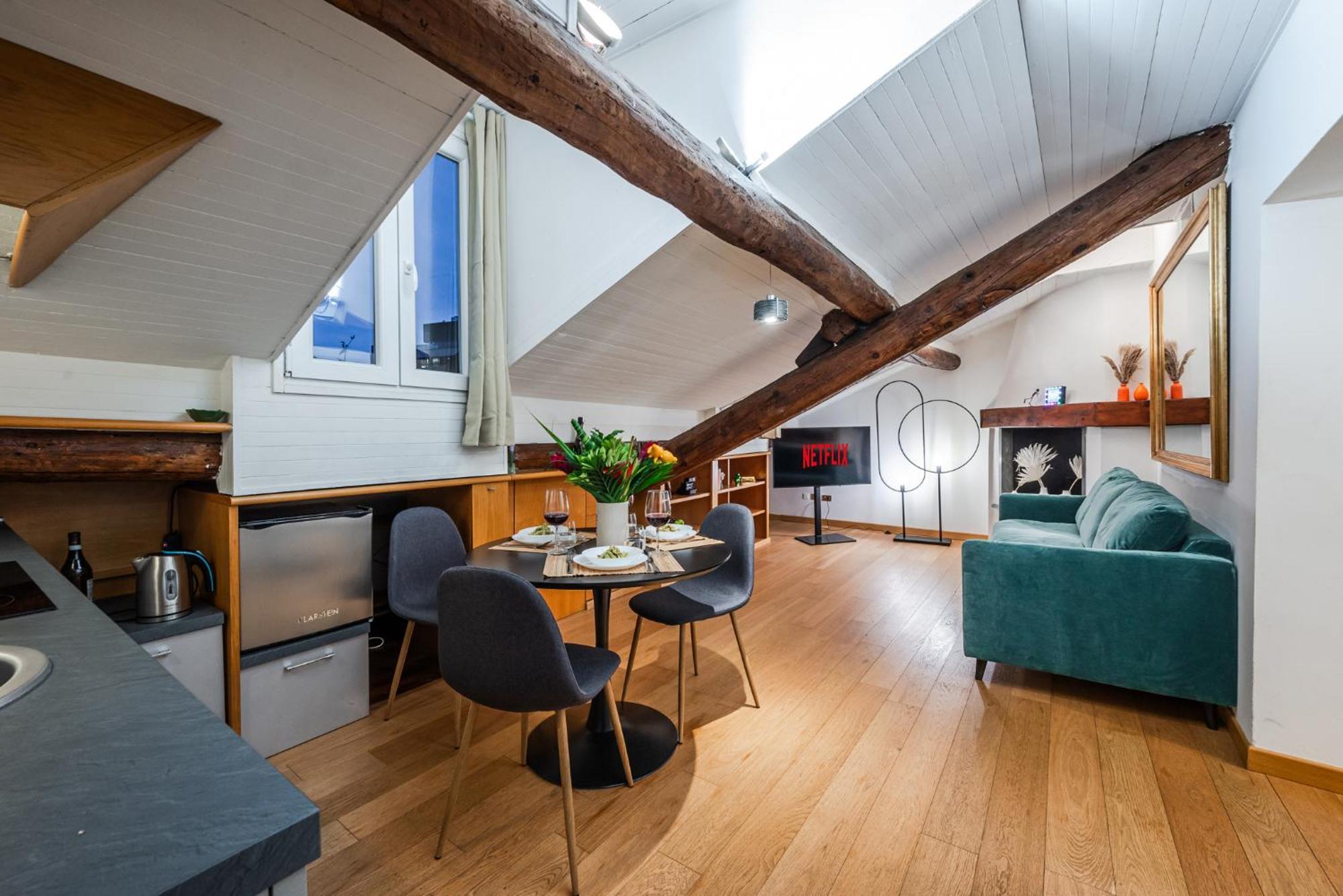Apartment The Mirror Attic - Moscova Brera *
