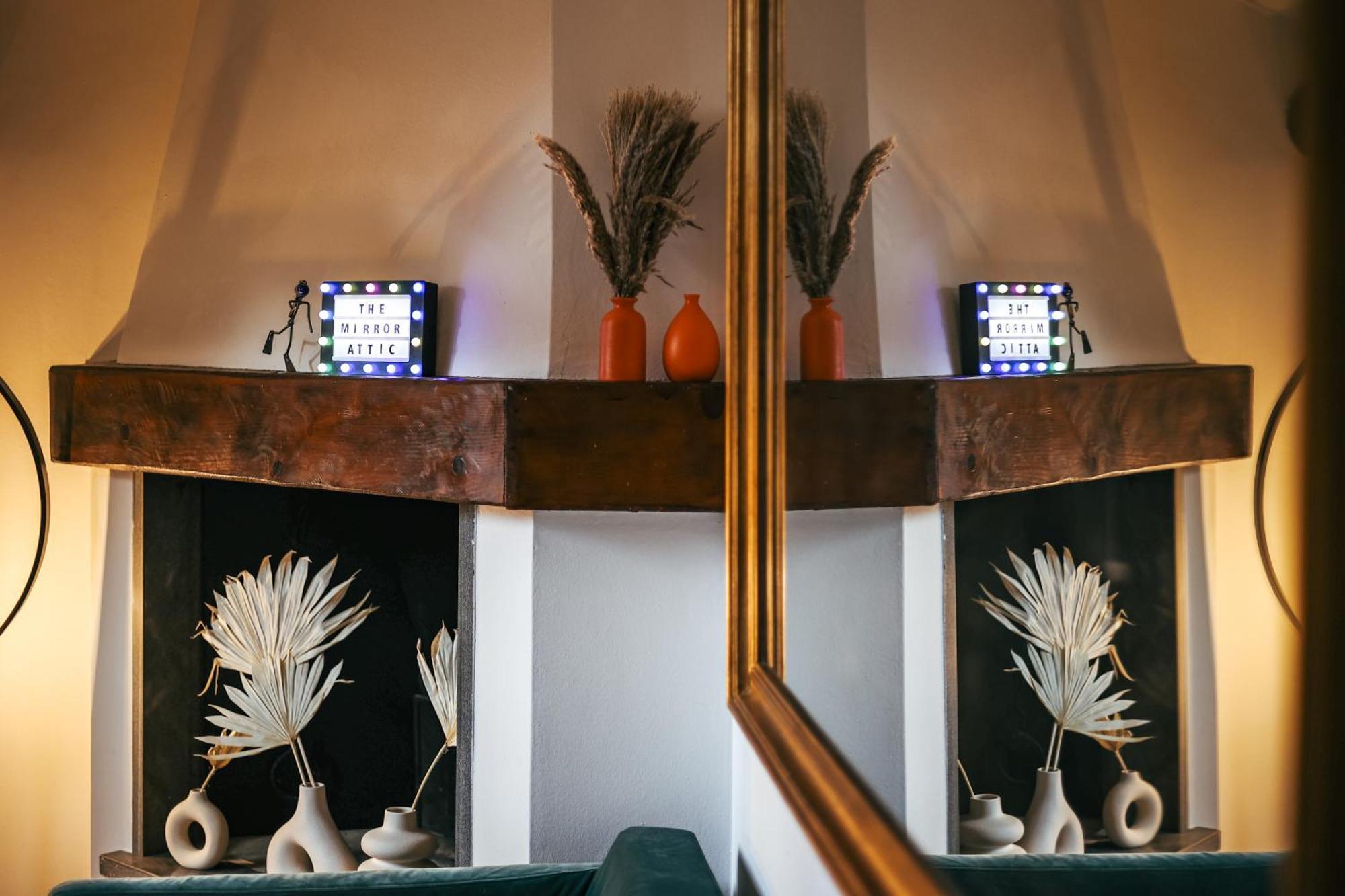 The Mirror Attic - Moscova Brera Apartment Mailand