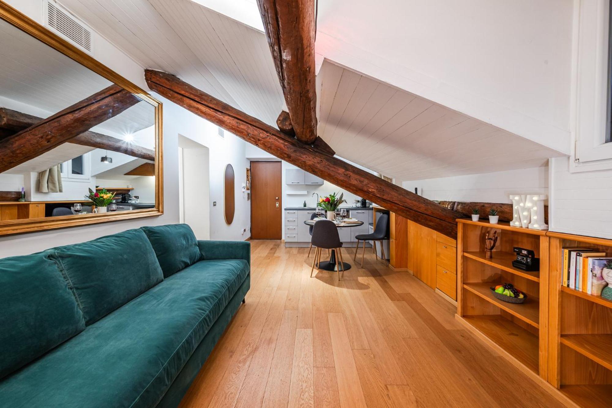 Apartment The Mirror Attic - Moscova Brera