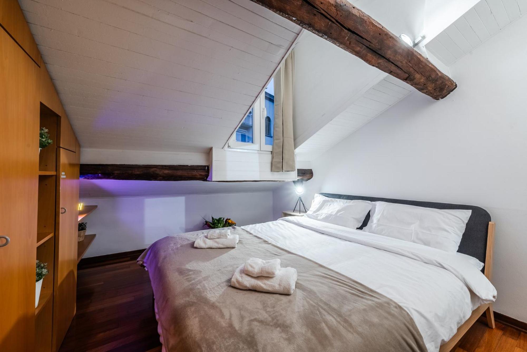The Mirror Attic - Moscova Brera Apartment *